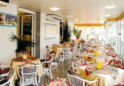 Hotel Germania 3*